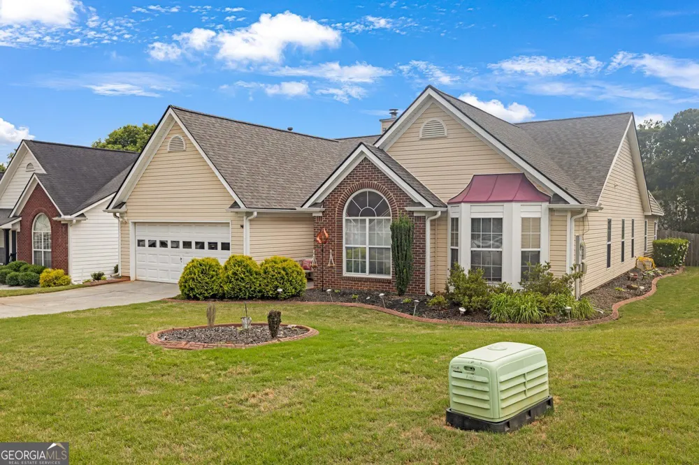 4015 McPherson DR Acworth, GA 30101