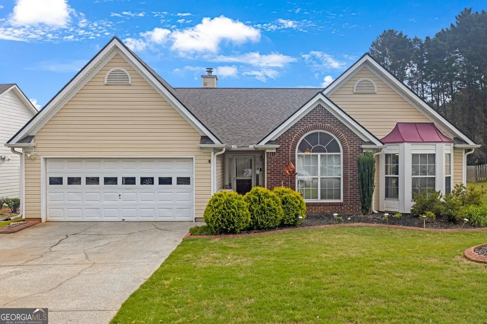 4015 McPherson DR Acworth, GA 30101