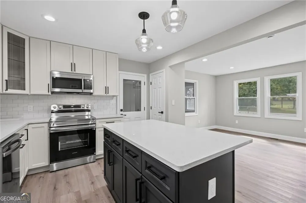 5961 John ST Austell, GA 30106