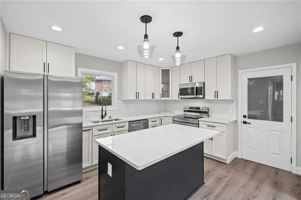 5961 John ST Austell, GA 30106