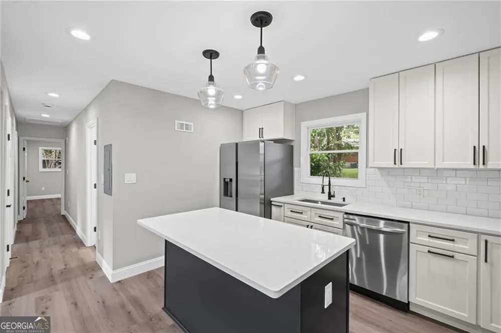 5961 John ST Austell, GA 30106