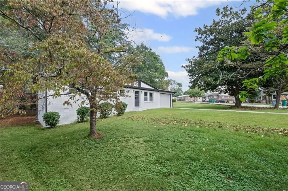 5961 John ST Austell, GA 30106