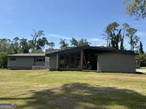 1003 Darby CIR