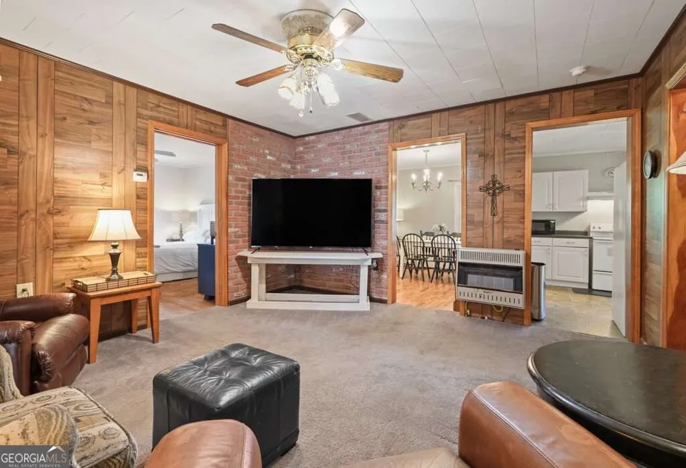 1165 Bartow ST Waleska, GA 30183