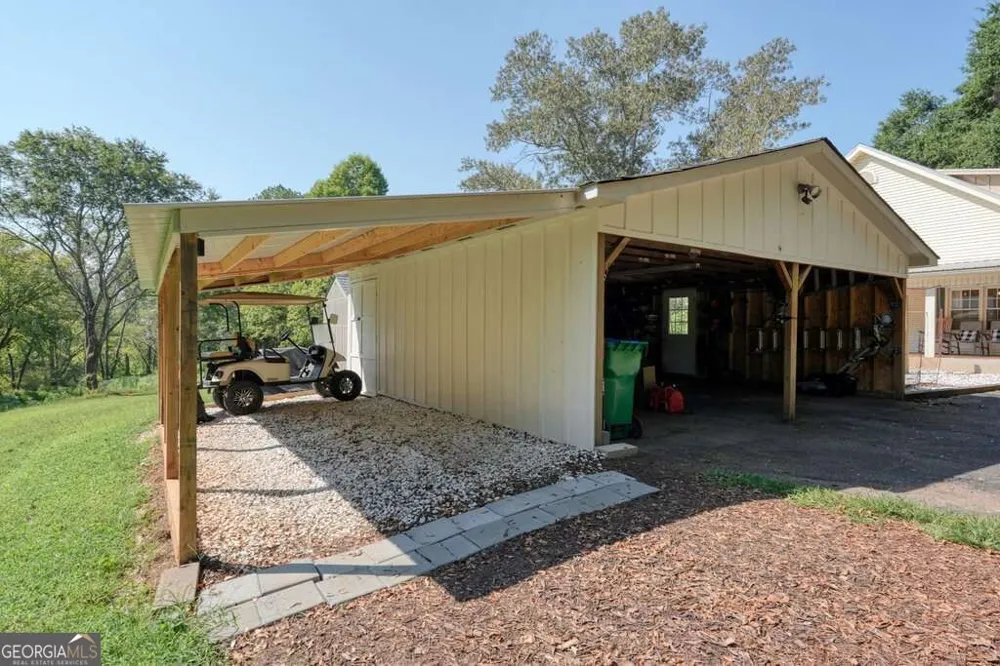 1165 Bartow ST Waleska, GA 30183