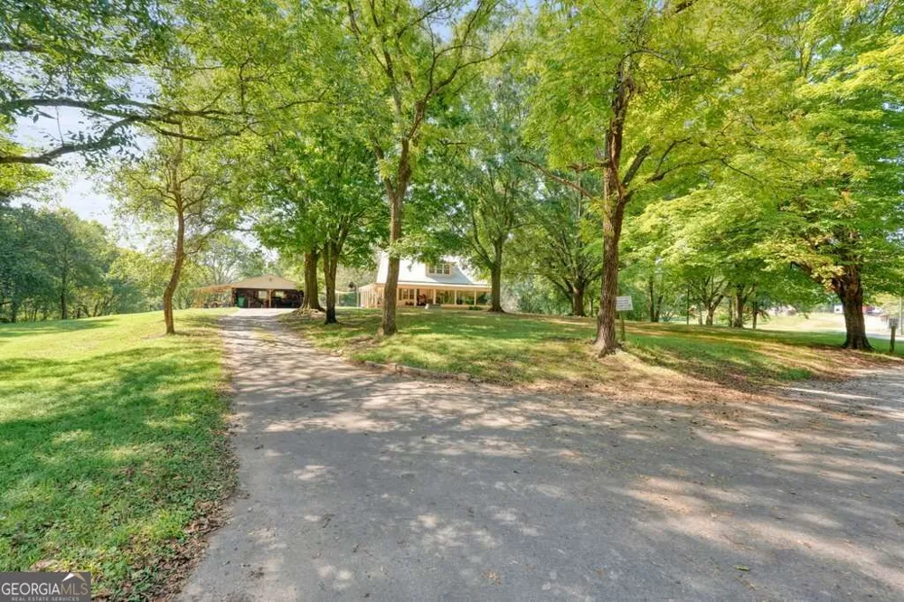 1165 Bartow ST Waleska, GA 30183