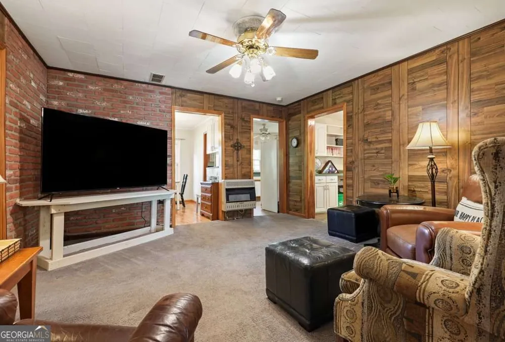 1165 Bartow ST Waleska, GA 30183