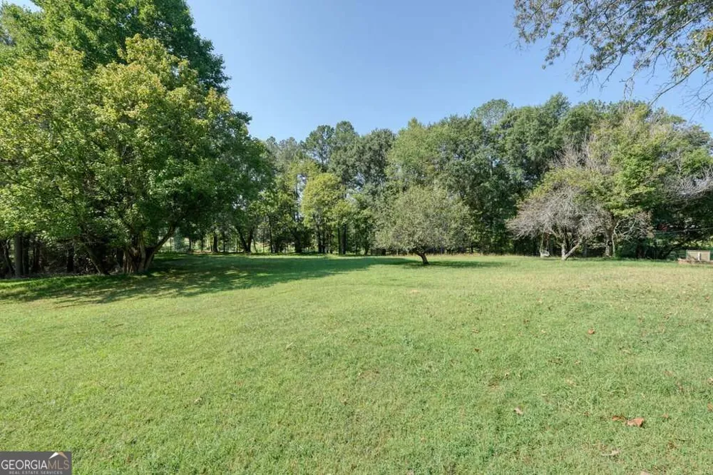 1165 Bartow ST Waleska, GA 30183