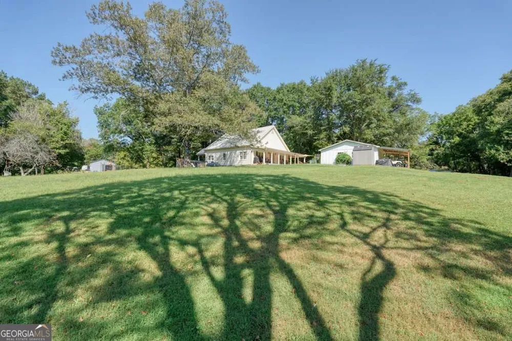 1165 Bartow ST Waleska, GA 30183