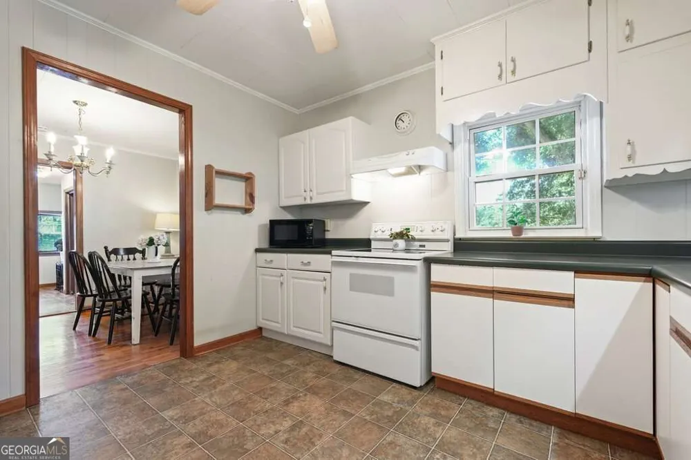 1165 Bartow ST Waleska, GA 30183