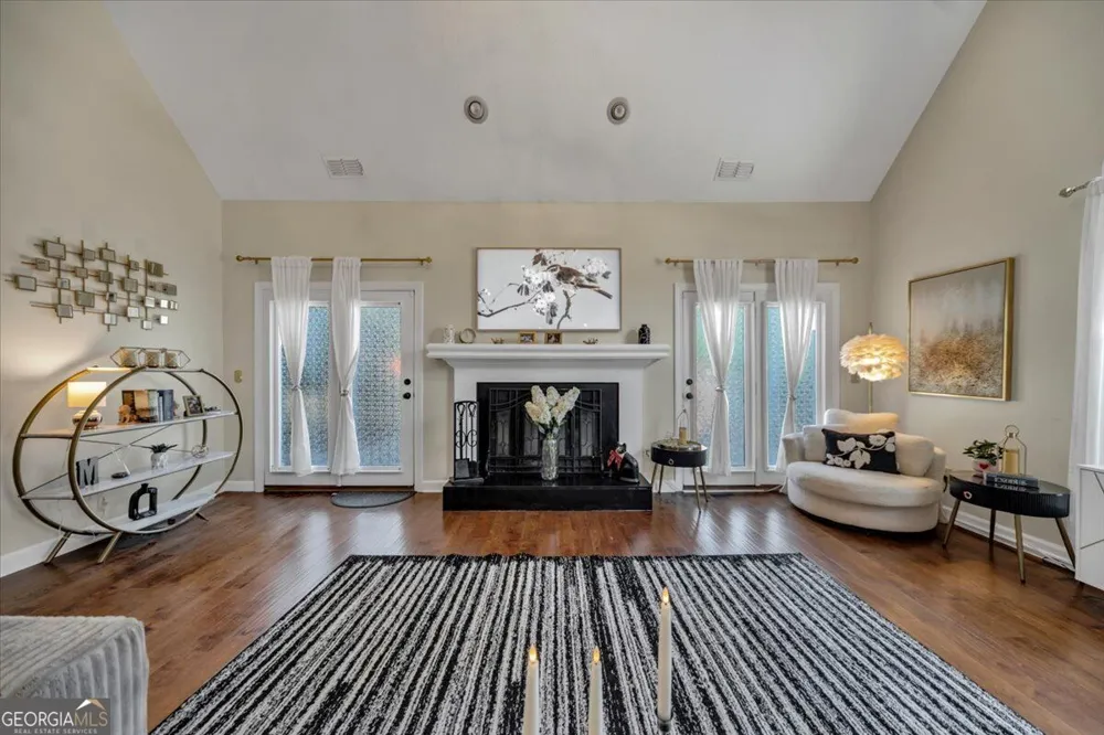 12080 Magnolia Crescent DR Roswell, GA 30075