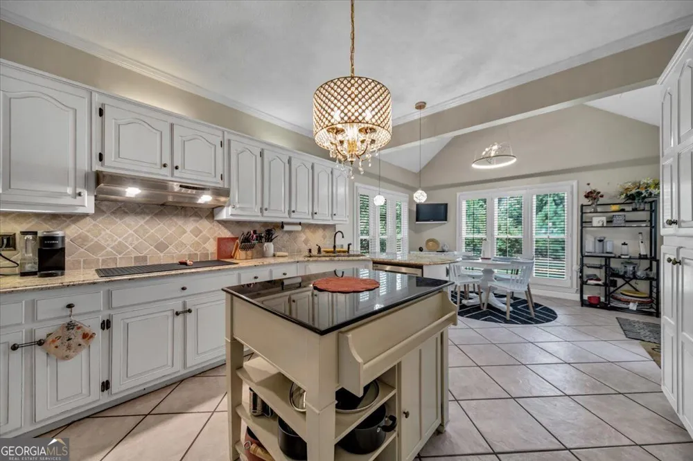 12080 Magnolia Crescent DR Roswell, GA 30075