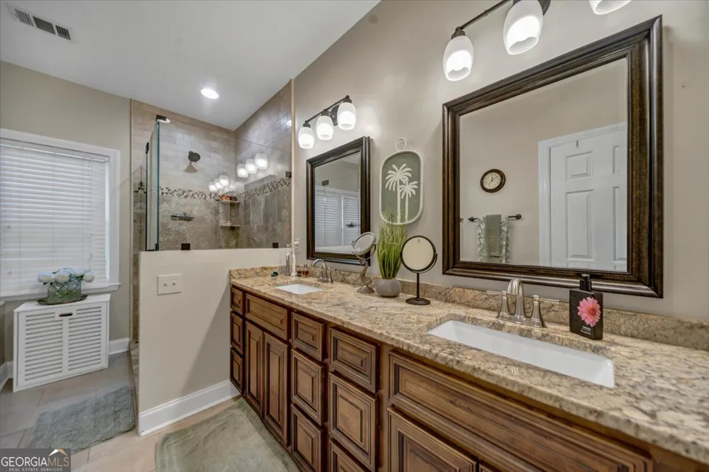 12080 Magnolia Crescent DR Roswell, GA 30075