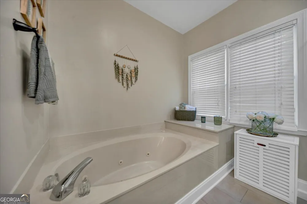 12080 Magnolia Crescent DR Roswell, GA 30075