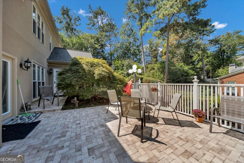 12080 Magnolia Crescent DR Roswell, GA 30075