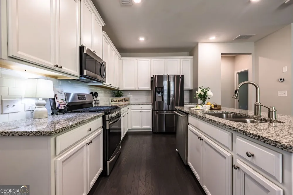 2790 Laurel Gate LN Cumming, GA 30040