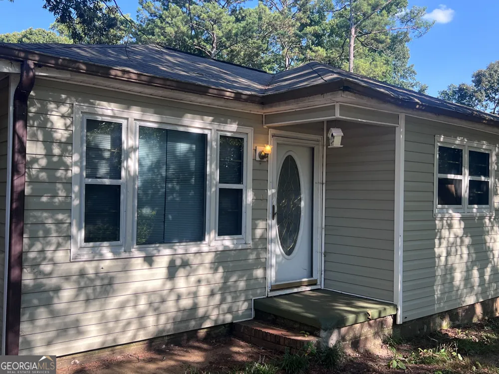 6055 Blackhawk TRL SE Mableton, GA 30126