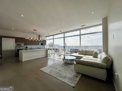 45 Ivan Allen Jr BLVD NW