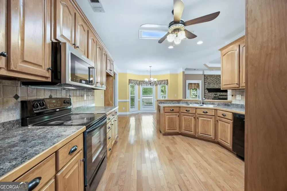 125 Mackey RD McDonough, GA 30252
