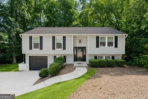 9682 N Pond CIR