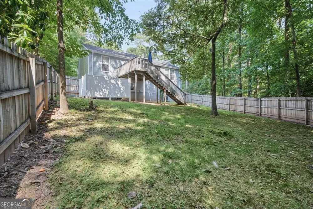 9682 N Pond CIR Roswell, GA 30076