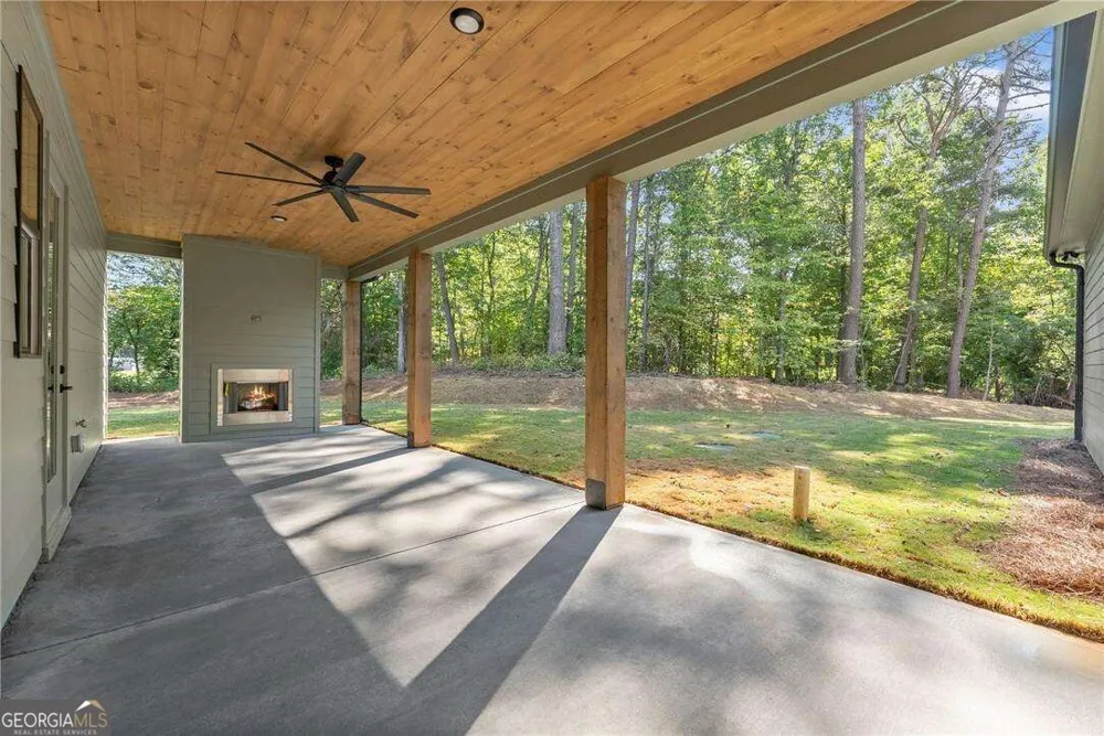 75 Lowe LN Talking Rock, GA 30175