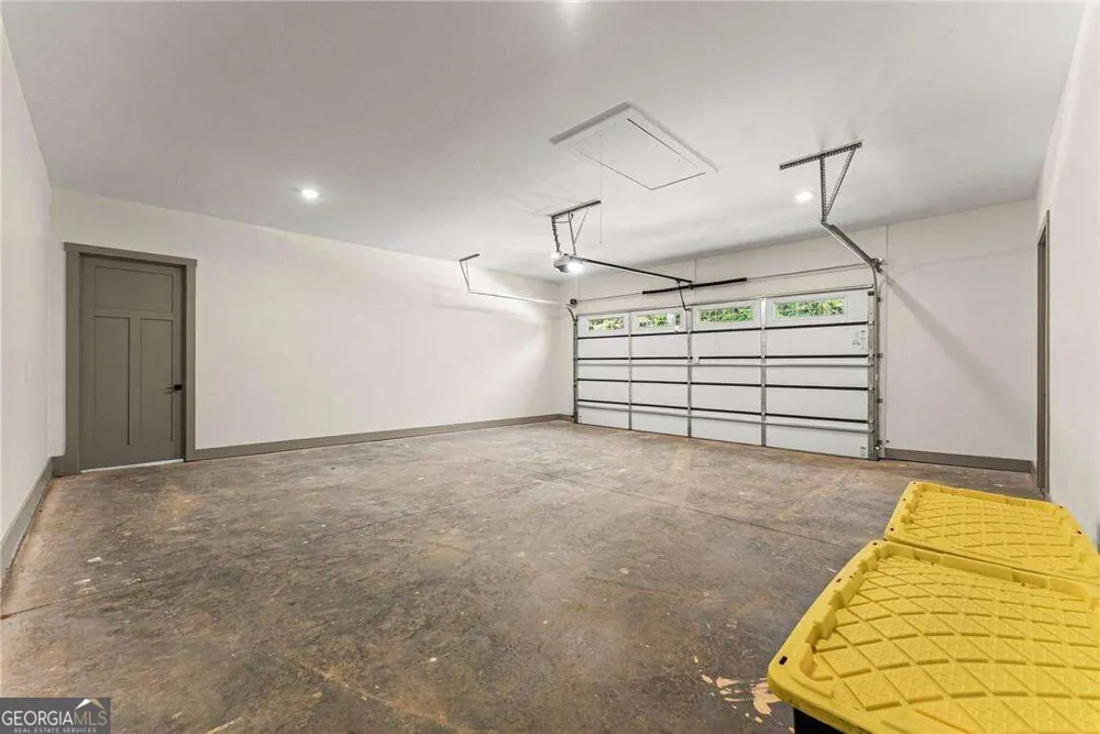 75 Lowe LN Talking Rock, GA 30175