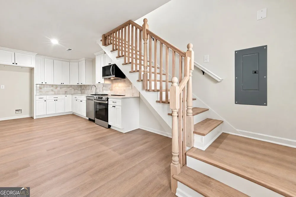 287 Rising Star RD Fayetteville, GA 30215
