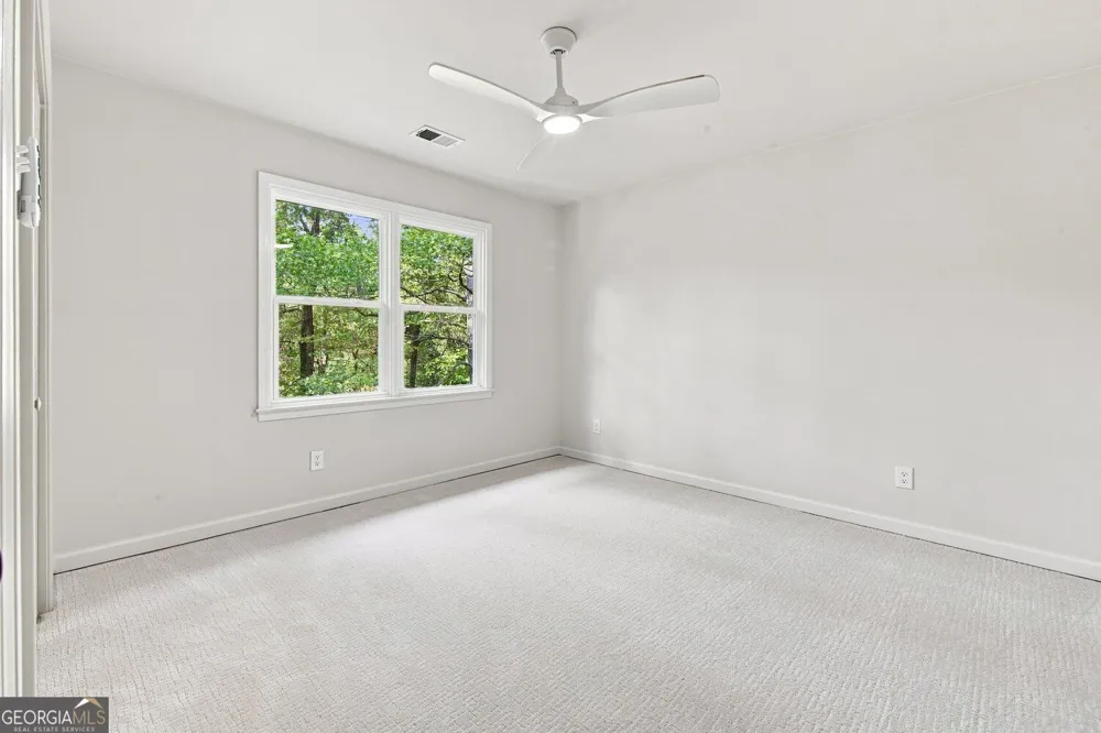 287 Rising Star RD Fayetteville, GA 30215
