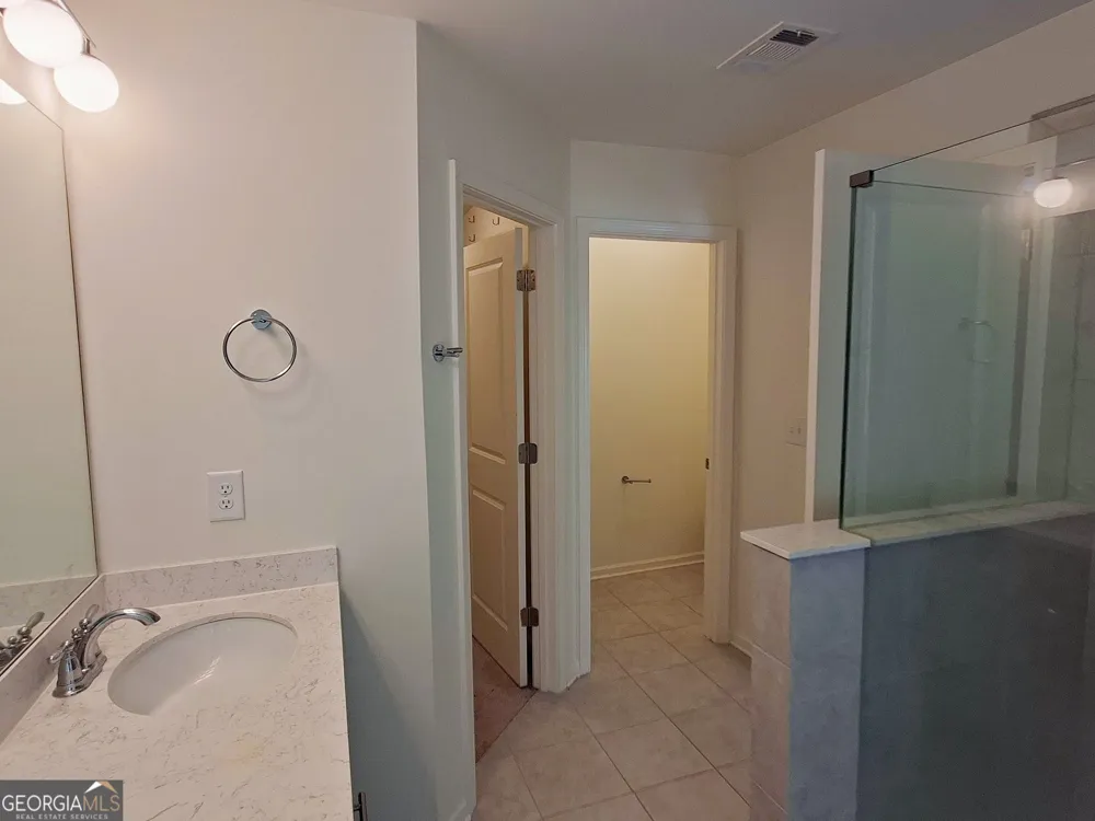 4402 Newfangle RD Stone Mountain, GA 30083