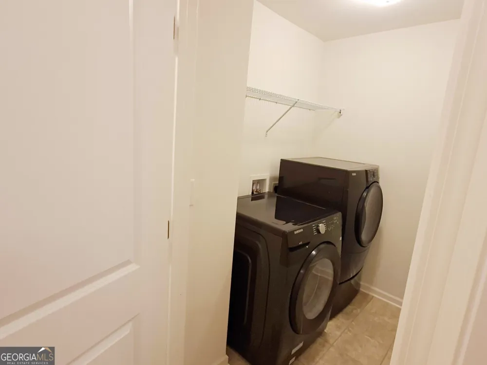 4402 Newfangle RD Stone Mountain, GA 30083