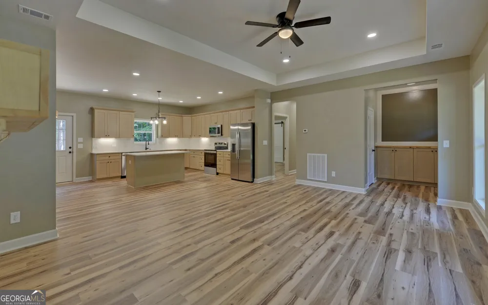 55 Wesley CIR Toccoa, GA 30577