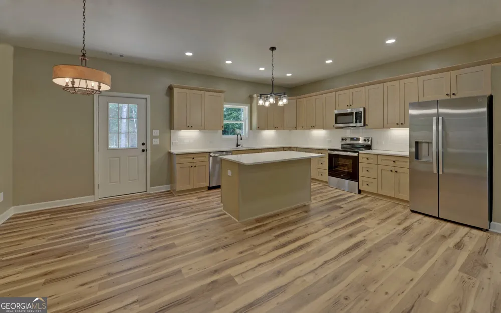 55 Wesley CIR Toccoa, GA 30577