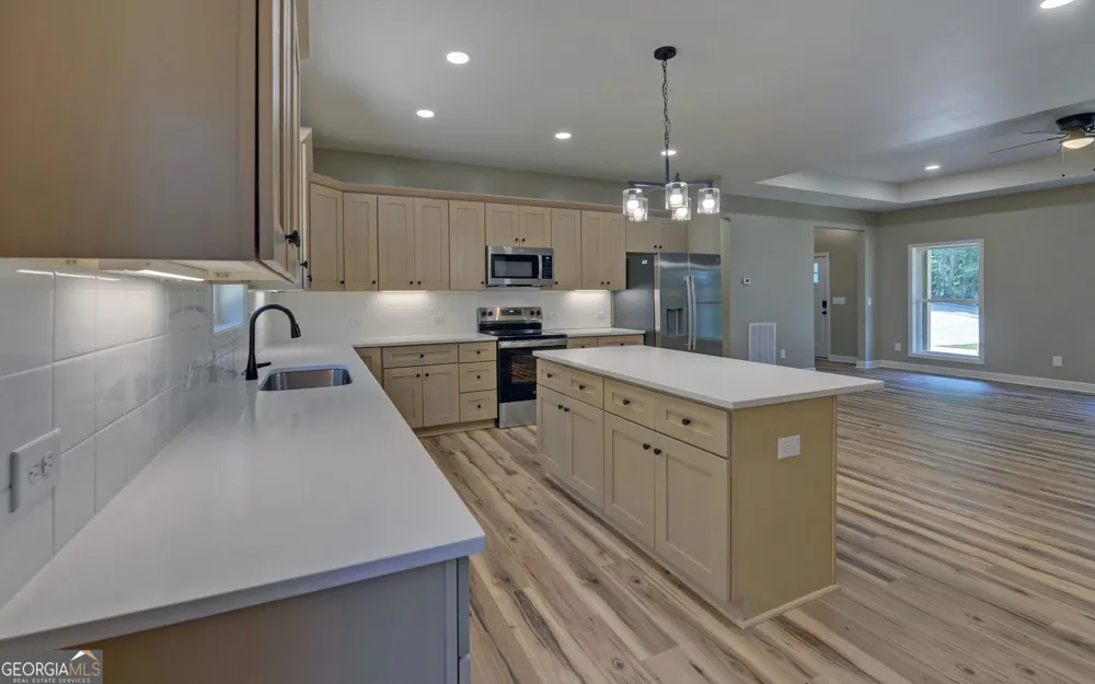55 Wesley CIR Toccoa, GA 30577