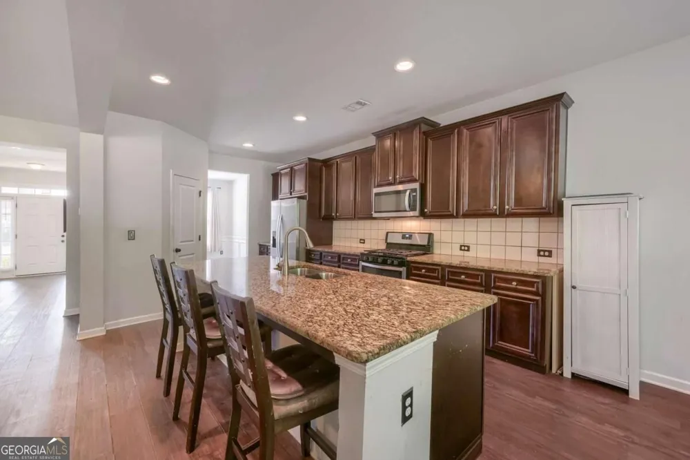 445 Piedmont CIR Covington, GA 30016