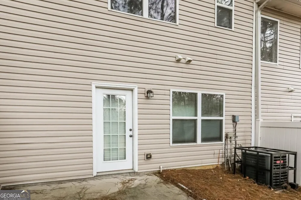 2555 Flat Shoals RD Atlanta, GA 30349