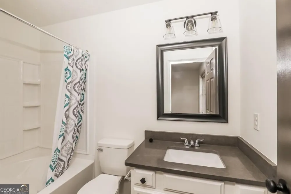 2555 Flat Shoals RD Atlanta, GA 30349