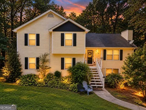 138 Mountain Oaks DR