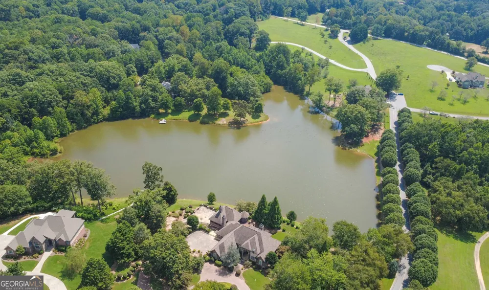 1057 Orchard DR Clarkesville, GA 30523