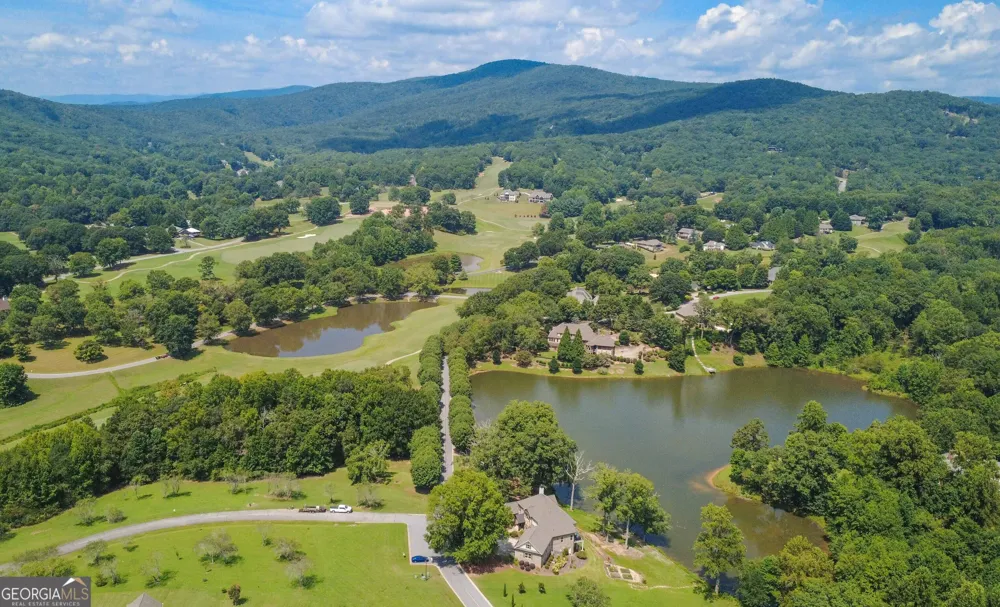 1057 Orchard DR Clarkesville, GA 30523