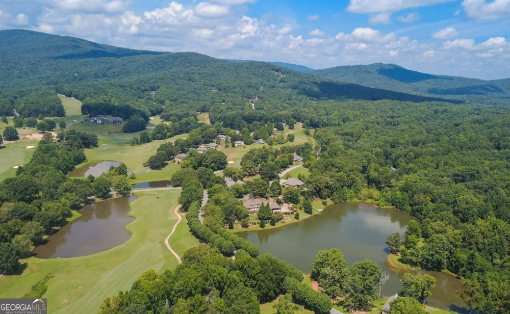 1057 Orchard DR Clarkesville, GA 30523