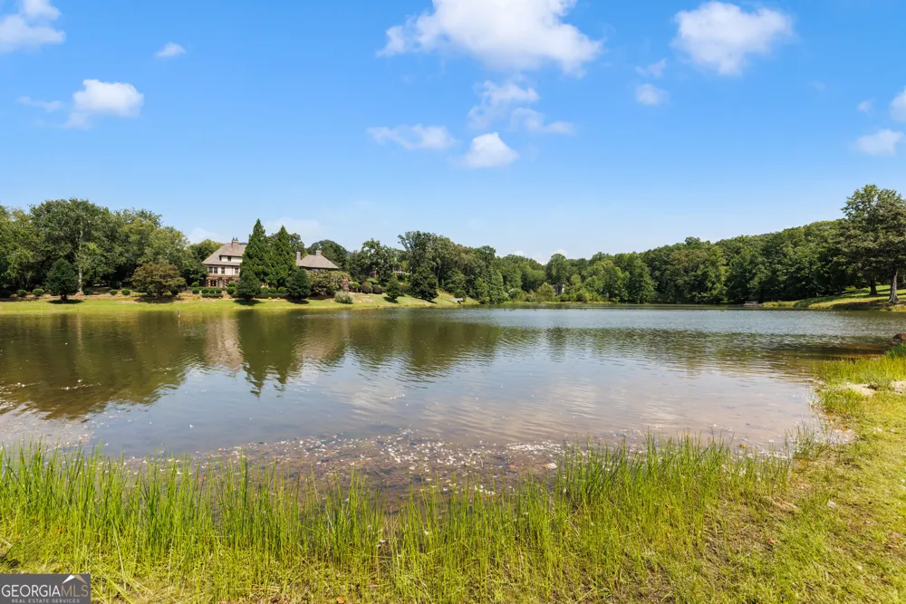 1057 Orchard DR Clarkesville, GA 30523