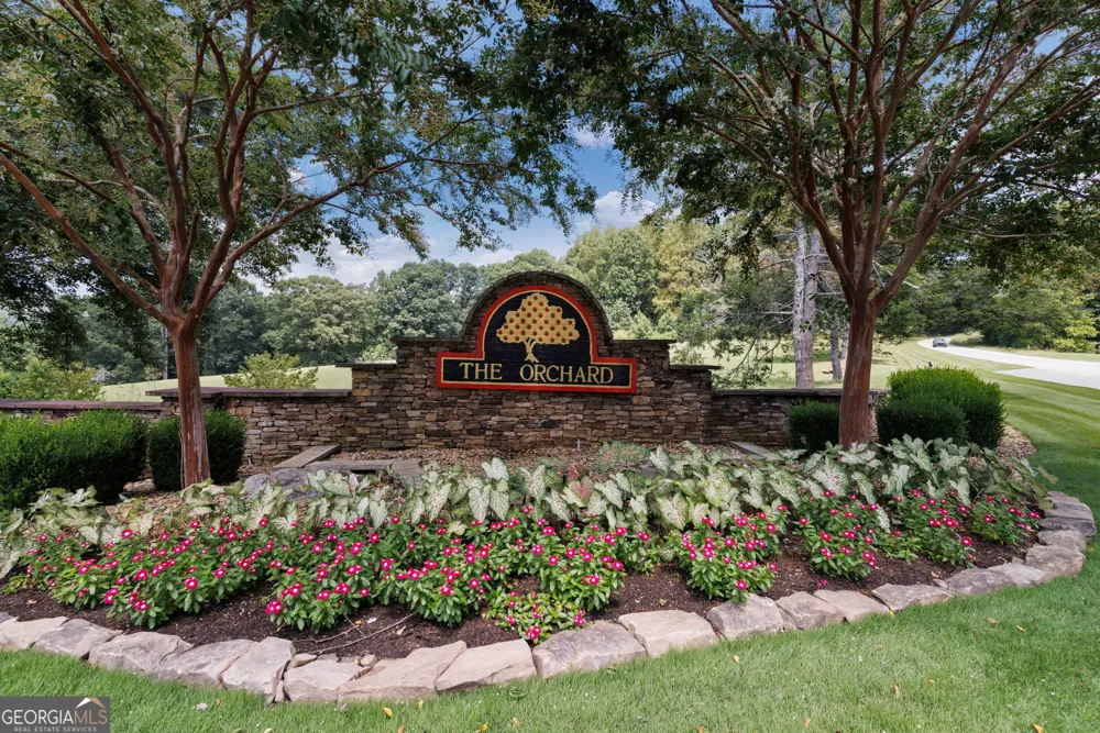 1057 Orchard DR Clarkesville, GA 30523