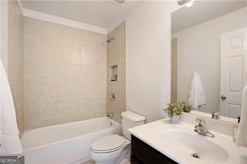 11001 Estates CIR Alpharetta, GA 30022