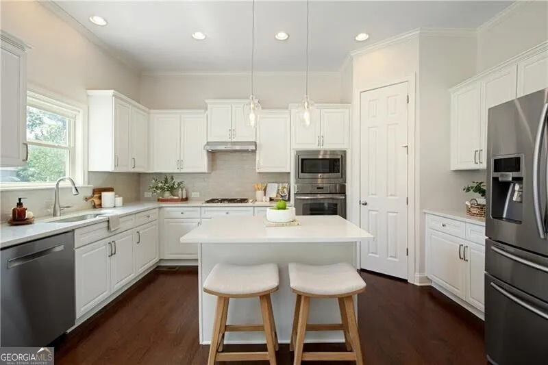 11001 Estates CIR Alpharetta, GA 30022
