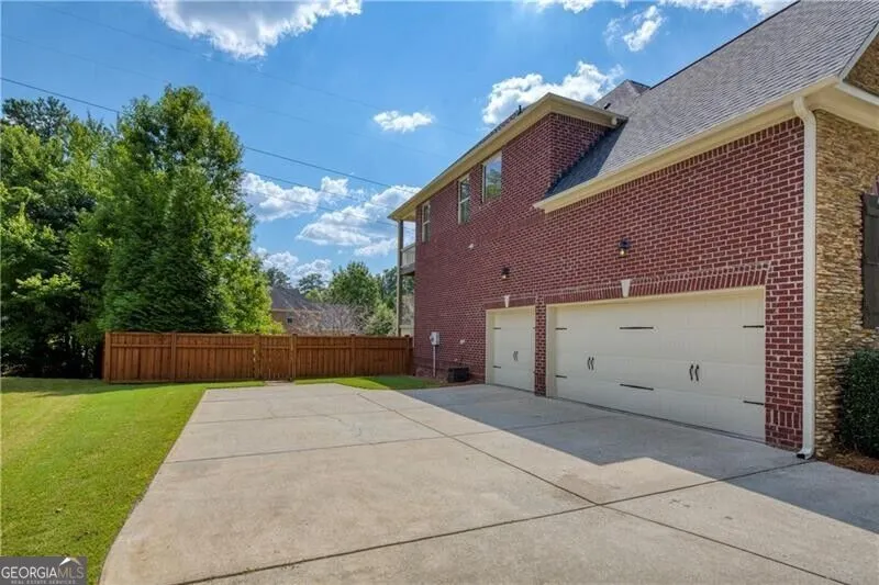 11001 Estates CIR Alpharetta, GA 30022