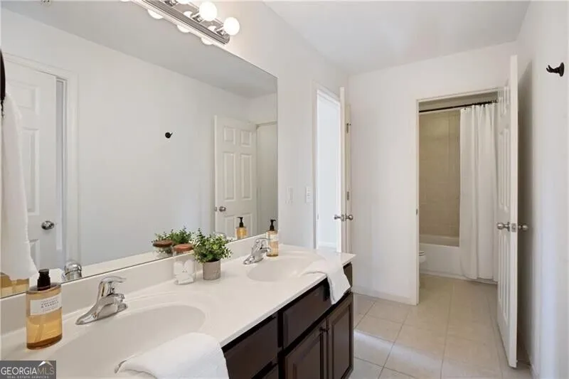 11001 Estates CIR Alpharetta, GA 30022
