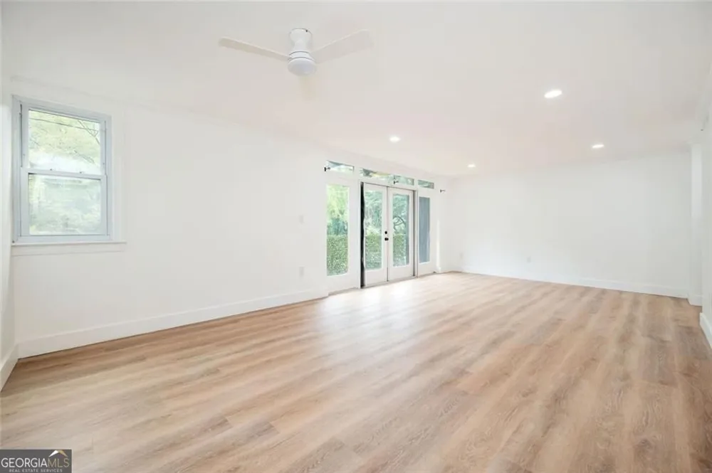 120 NW Alden AVE NW Atlanta, GA 30309