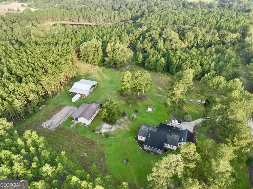 652 L A Peterson RD Rhine, GA 31077