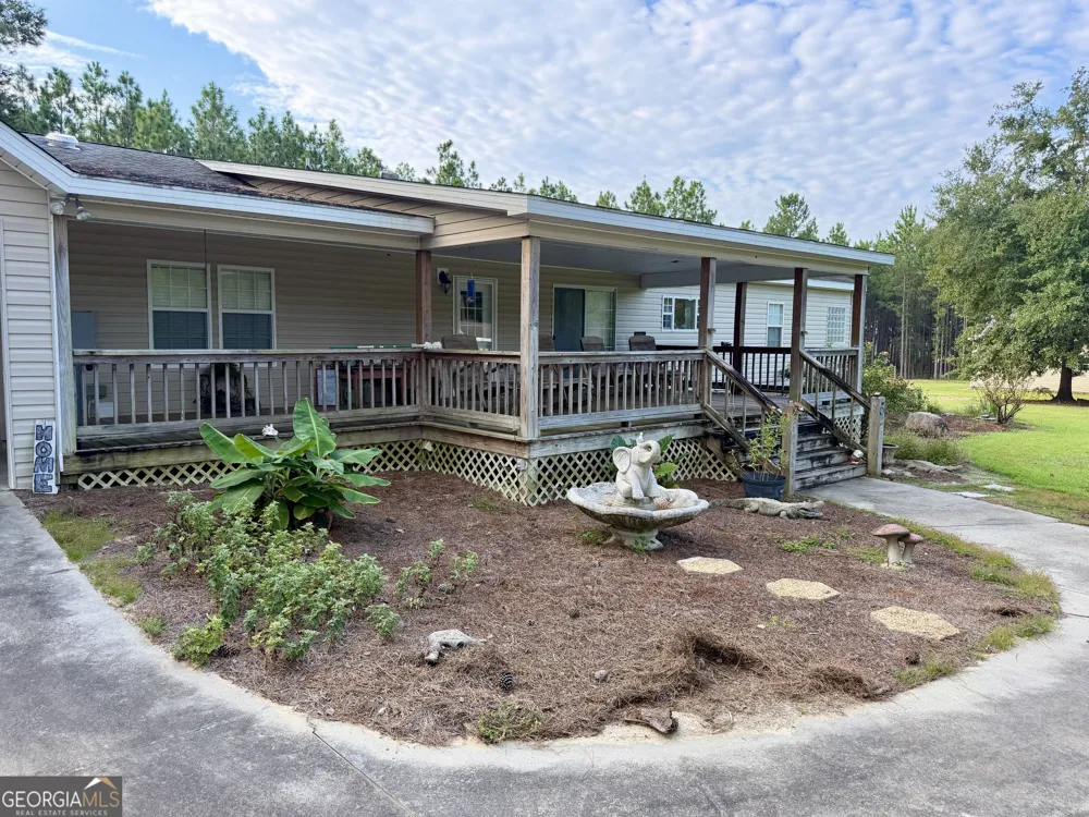 652 L A Peterson RD Rhine, GA 31077